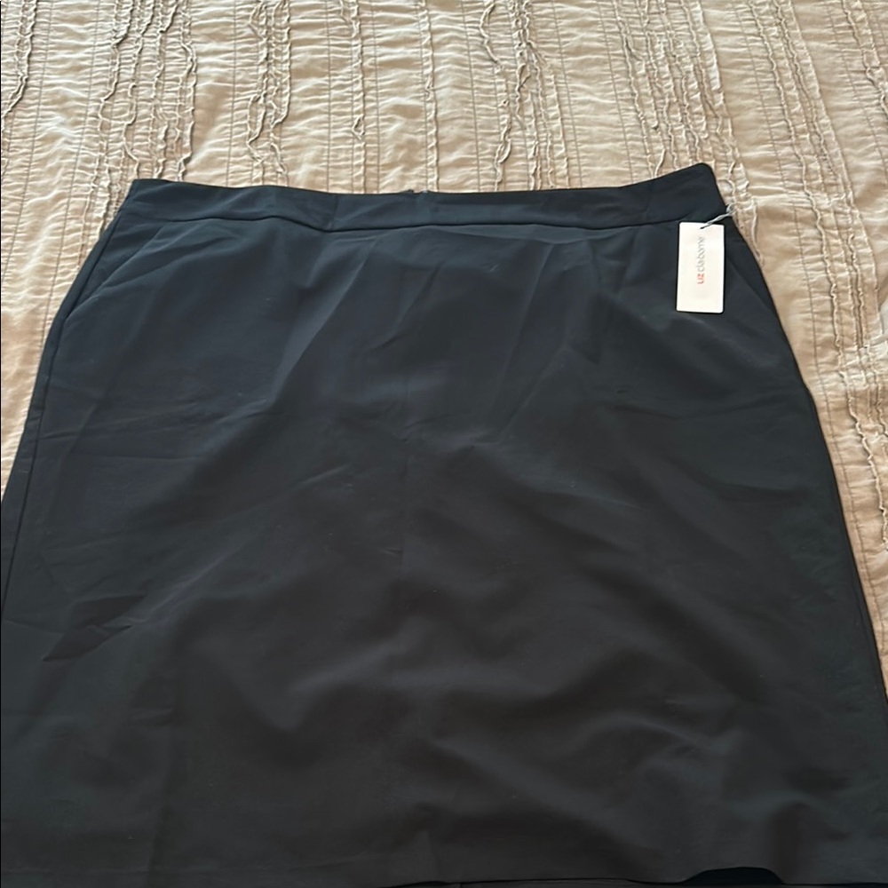 Liz Claiborne Black Skirt size 18W NWT